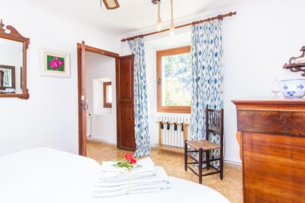 Semesterbostad Son Llempaies, For 12 Sóller